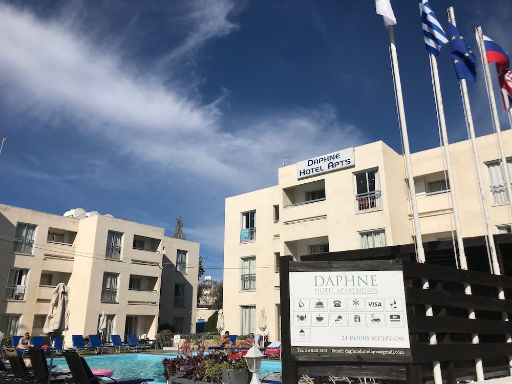 Daphne Hotel Apartments (Adults Only) Paphos Esterno foto