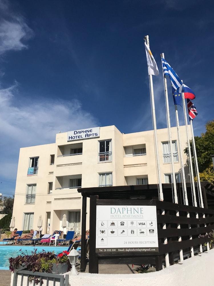 Daphne Hotel Apartments (Adults Only) Paphos Esterno foto