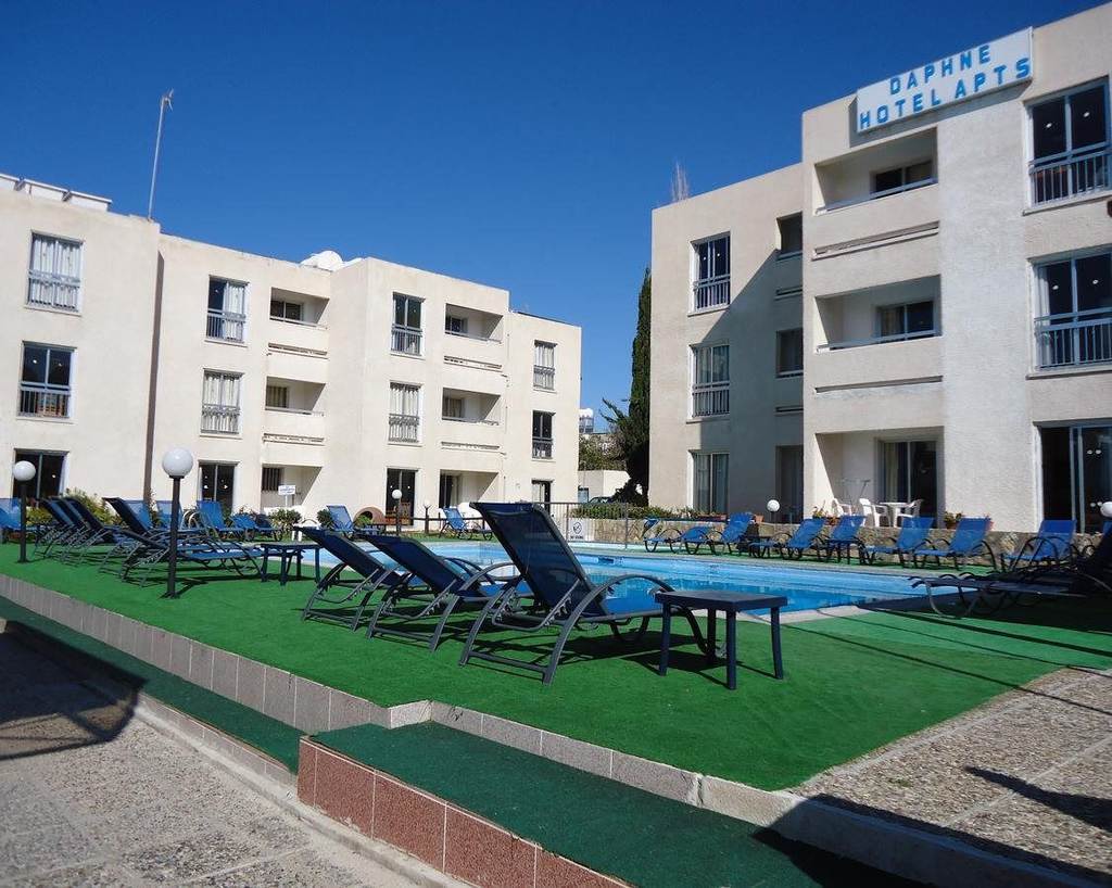Daphne Hotel Apartments (Adults Only) Paphos Esterno foto