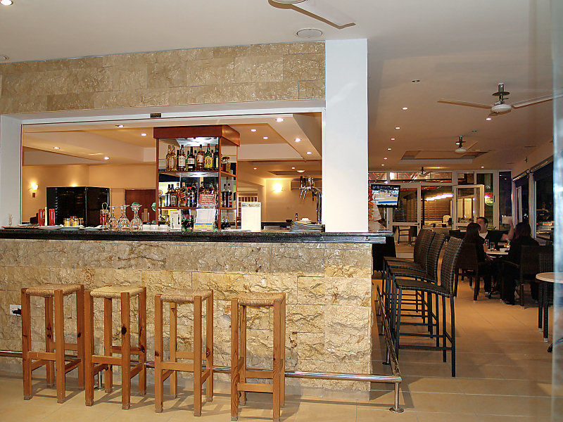 Daphne Hotel Apartments (Adults Only) Paphos Esterno foto