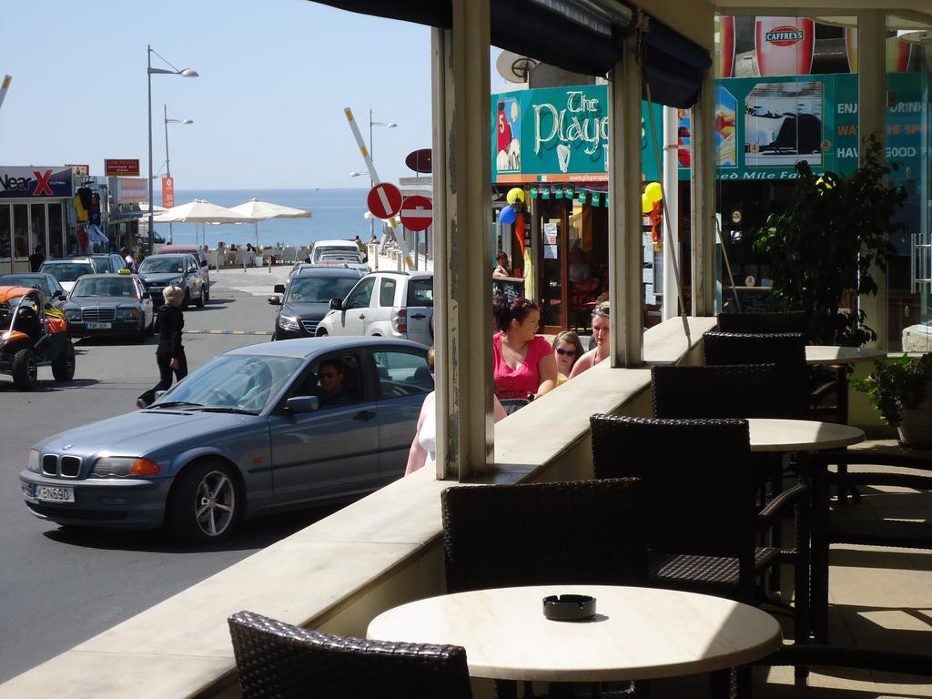 Daphne Hotel Apartments (Adults Only) Paphos Esterno foto