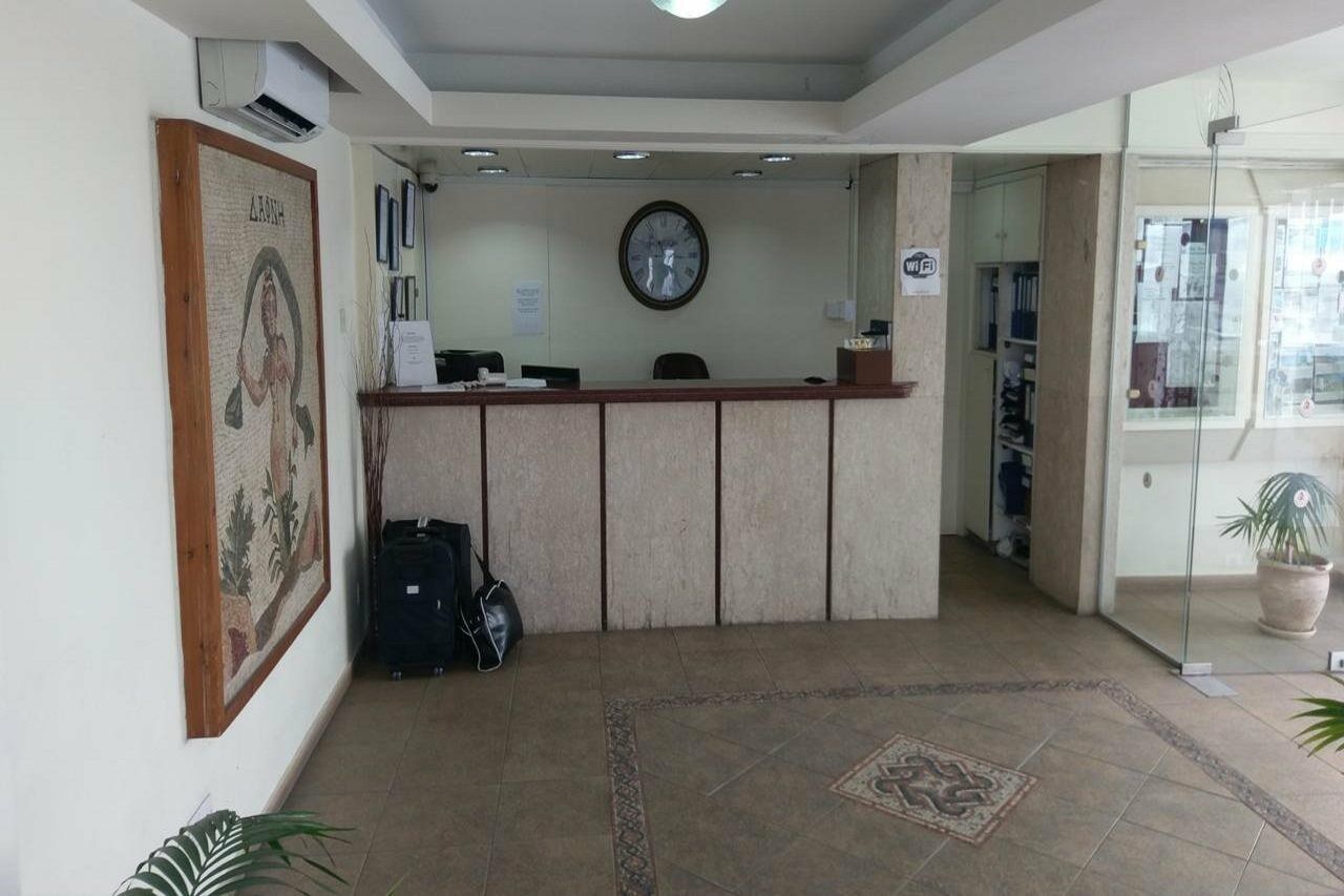 Daphne Hotel Apartments (Adults Only) Paphos Esterno foto